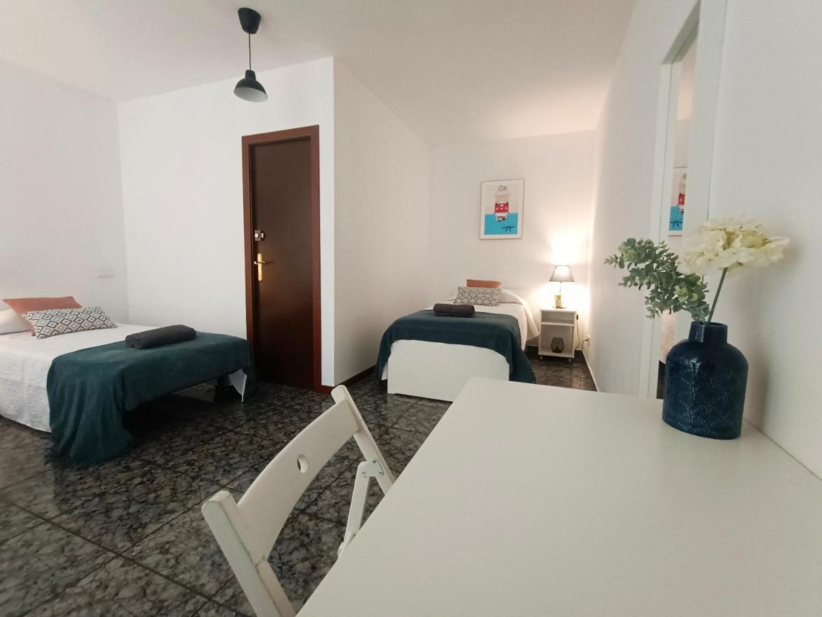 By Plaza Urquinaona Rooms Barcelona Exterior foto