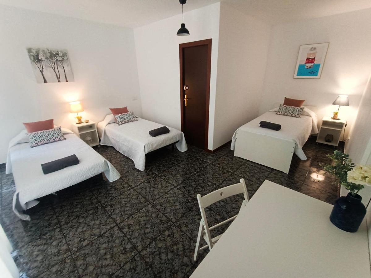By Plaza Urquinaona Rooms Barcelona Exterior foto