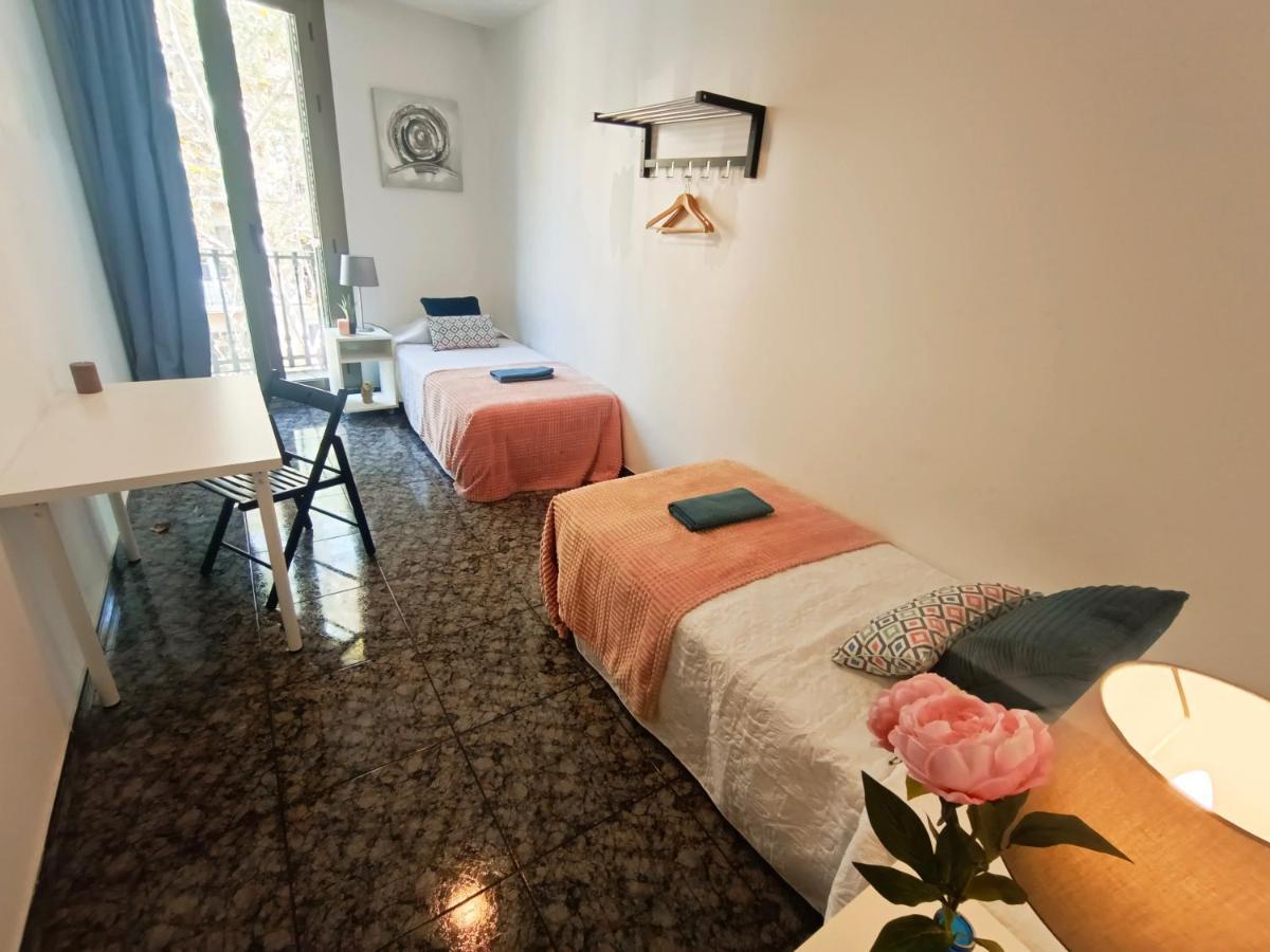 By Plaza Urquinaona Rooms Barcelona Exterior foto